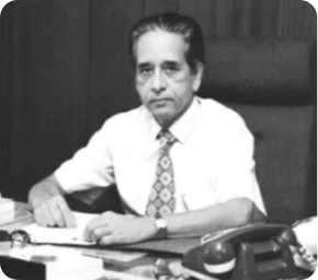 Chairman Dr. M.M. Amjad Hussain